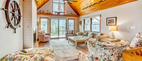 TV, peis og DVD-spiller