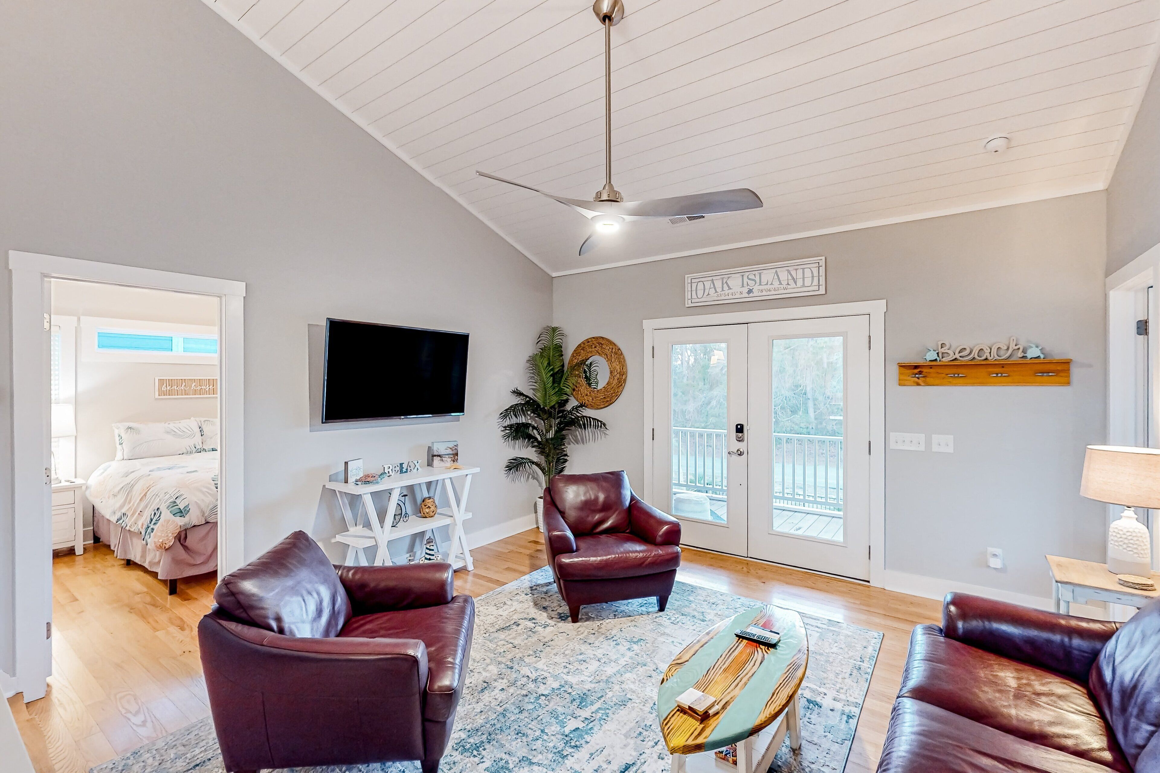 4 chambres, bureau, Wi-Fi gratuit, draps fournis