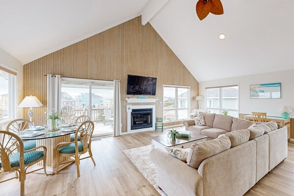 Televisio, DVD-soitin, pöytäjalkapallopöytä