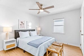 4 Schlafzimmer, Reisekinderbett, kostenloses WLAN, Bettwäsche