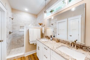 Shower, towels
