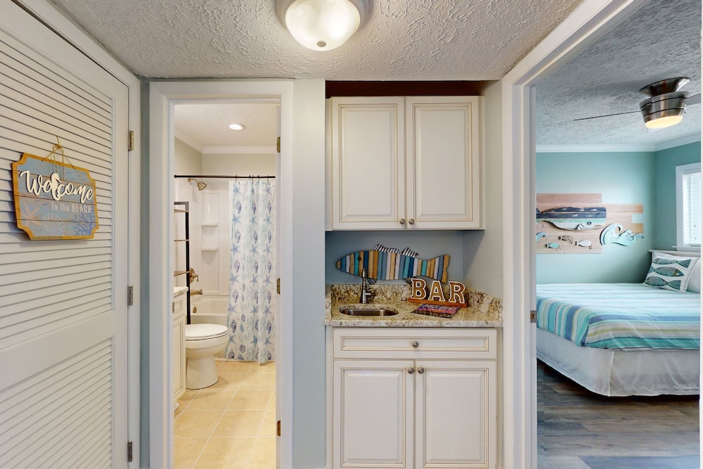 Image showcasing Bayside Retreat 3 Mission Bay Vacation Rental