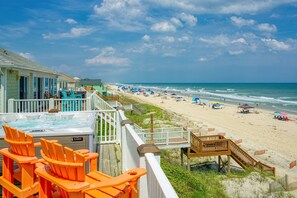 Property grounds - Beachfront dog-friendly home with private hot tub, beach access, outdoor shower (North Topsail Beach)
