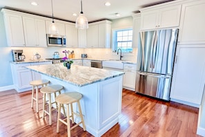 Fridge, microwave, oven, stovetop - Steps From Oceanfront. Luxury Bath & Kitchen. Nat'l Seashore & Lighthouse Views (Frisco)