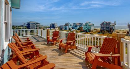 Spacious home with private hot tub, pool, & deck