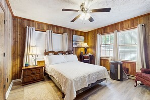 2 soverom, reiseseng for barn, wi-fi (inkludert) og sengetøy