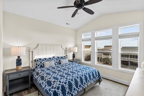 7 bedrooms, iron/ironing board, travel crib, free WiFi - Oceanside estate with private pool, elevator &  kitchen - steps to beach (Ocean Isle Beach)