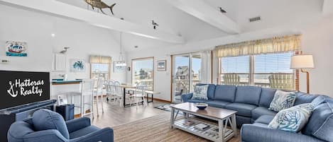 電視、DVD 播放機、書籍、音響