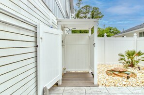 Property grounds - Ocean Isle Hidden Retreat A&B: Dog-Friendly, Pool (Ocean Isle Beach)