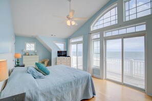 5 bedrooms, iron/ironing board, free WiFi, bed sheets