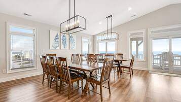 تناول الطعام