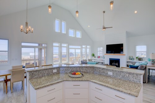 Ocean-view beach home - private hot tub, elevator, cook's kitchen - dog-friendly