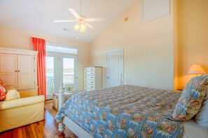 5 bedrooms, free WiFi, bed sheets - Sound front home with private beach, elevator, views, gazebo, community pool (North Topsail Beach)