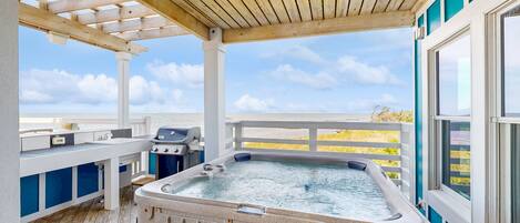 Tina de hidromasaje al aire libre