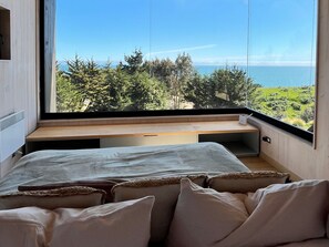 Apartemen Standar, pemandangan laut