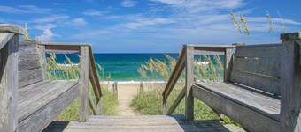 Oceanfront- Tressa Terrace - Beachfront - Amazing Ocean Views - Large Pool