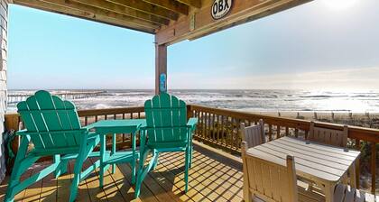 Oceanfront- Tressa Terrace - Beachfront - Amazing Ocean Views - Large Pool