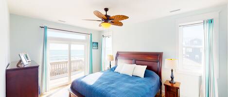 4 slaapkamers, een bureau, een strijkplank/strijkijzer, gratis wifi