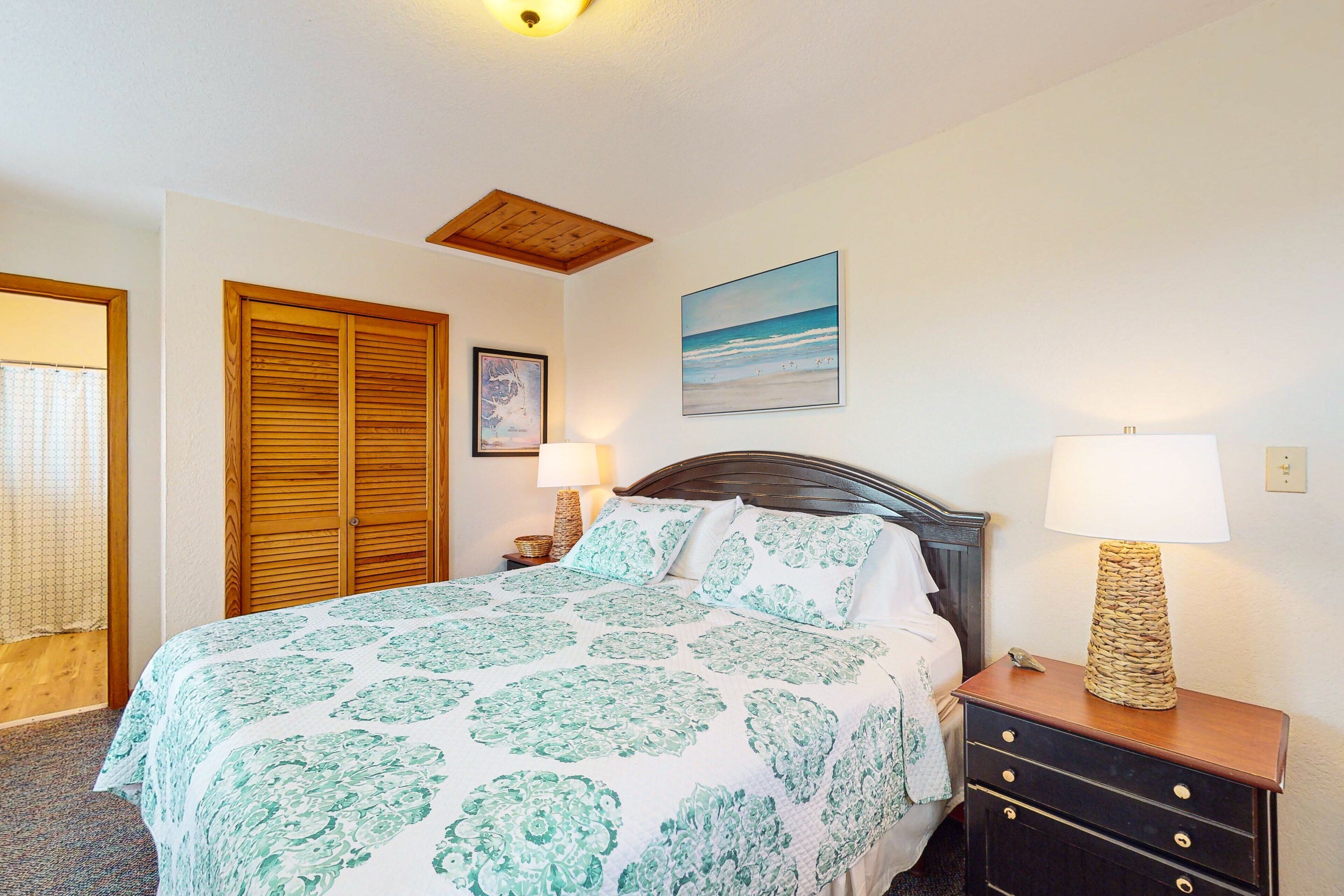 Waterfront Home With Great Sound Views, Private Hot Tub, W/d, Pool, Ac - Outer Banks, NC