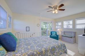 2 bedrooms, desk, free WiFi, bed sheets