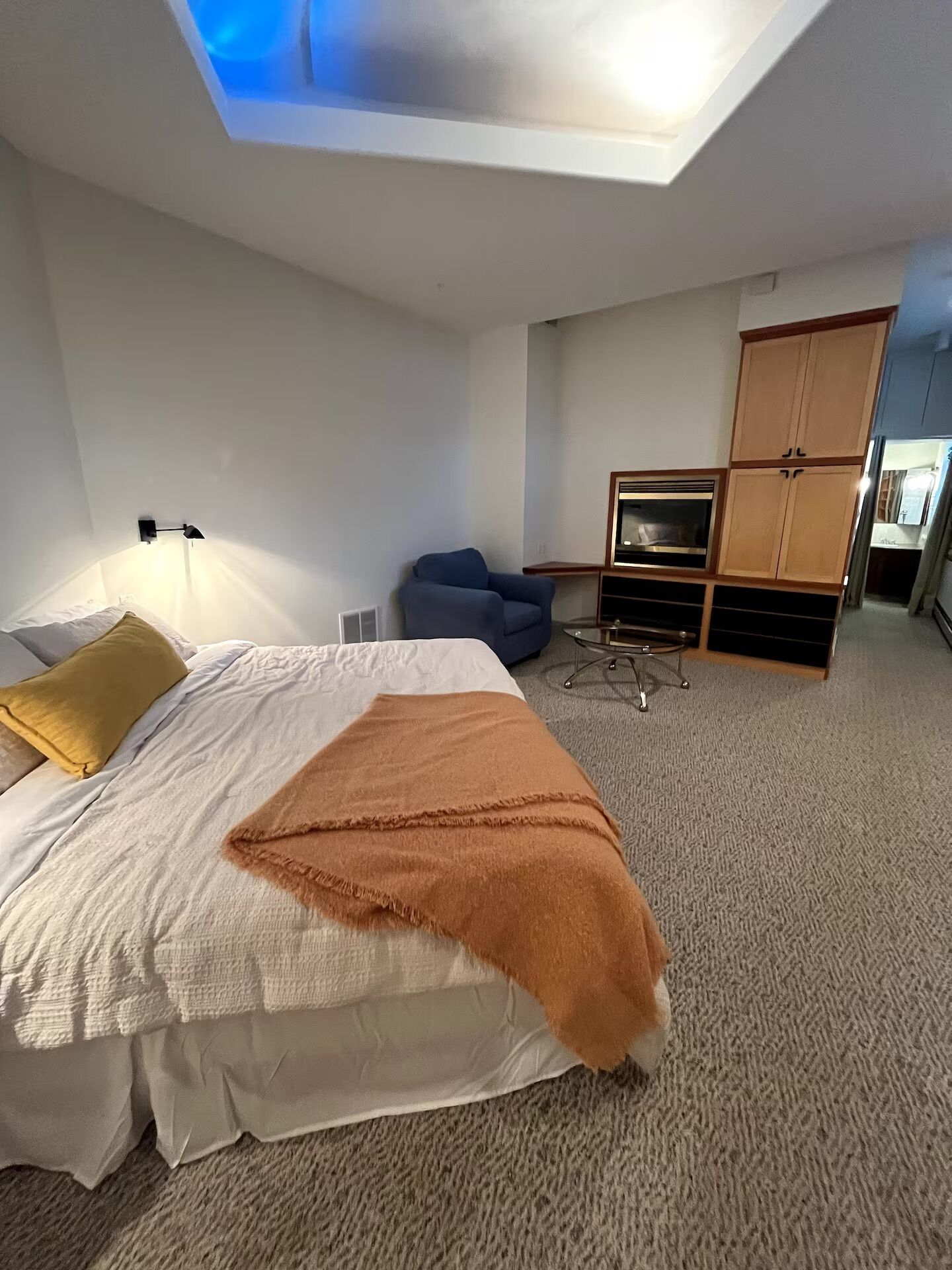 2 dormitorios, tabla de planchar con plancha, wifi y ropa de cama