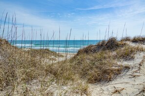 On the beach - Oceanfront home with private pool, hot tub, game room, sundecks & fast WiFi (Waves)