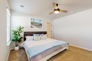 3 soverom, skrivebord, wi-fi og sengetøy