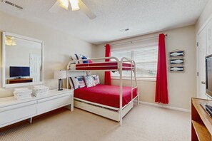 5 bedrooms, iron/ironing board, free WiFi, bed sheets