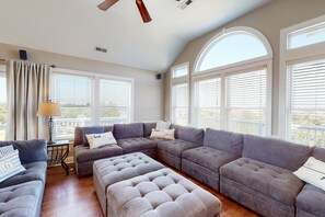 Télévision, cheminée