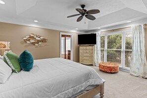 3 Schlafzimmer, Schreibtisch, Bügeleisen/Bügelbrett, kostenloses WLAN