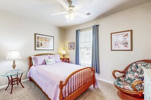 2 bedrooms, iron/ironing board, free WiFi, bed sheets