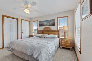 6 Schlafzimmer, Bügeleisen/Bügelbrett, kostenloses WLAN, Bettwäsche