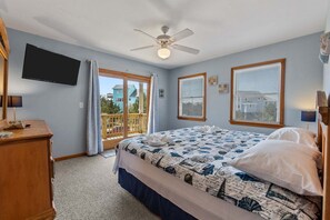 6 عدّة غرف نوم ومكواة/لوح كي وواي فاي مجانًا وملاءات أسرّة