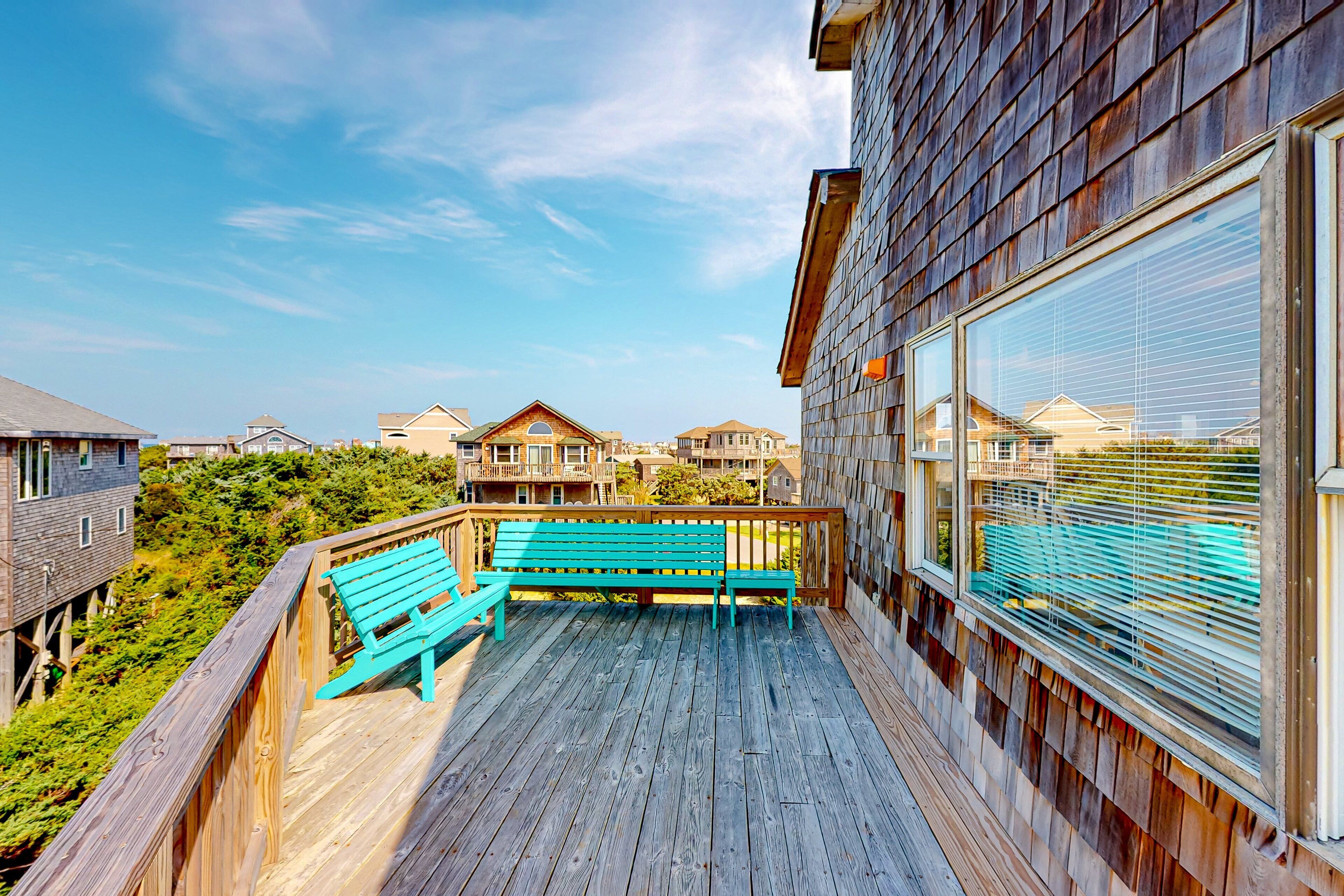 المنطقة المحيطة بالمنشأة