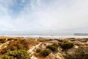 On the beach - Oceanfront home with incredible beach views, washer/dryer & pool (Avon)