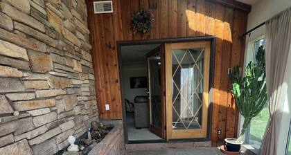 Charolais Chateau-Quiet country home close to town.