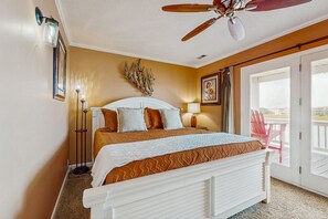 5 chambres, fer et planche à repasser, accès Internet, draps fournis