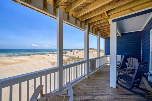 Oceanfront home with private hot tub & pool, ocean view, central AC, & W/D