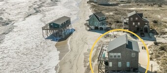 Dog-friendly oceanfront home with large deck, high-speed WiFi, washer/dryer & AC