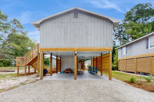 The School House: Close to Beach and Attractions!