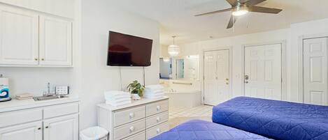 خدمة الإنترنت وملاءات أسرّة