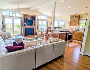 TV, fireplace, DVD player, stereo