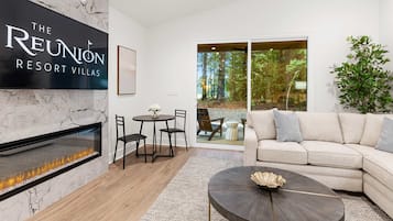 Télévision, cheminée