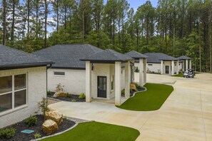 Exterior - Reunion Resort Studio Unit 107A (Hot Springs Village)