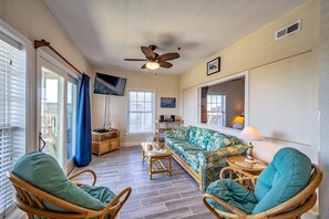 TV, DVD player - Oceanfront condo with wraparound balcony, fast WiFi, and on-site pool/hot tub (Hatteras)