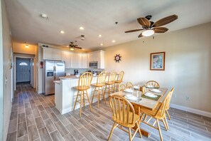 Dining - Oceanfront condo with wraparound balcony, fast WiFi, and on-site pool/hot tub (Hatteras)