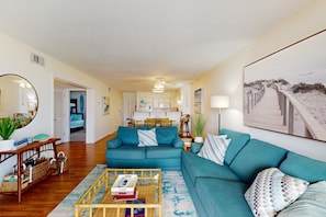 TV, stereo - Oceanfront condo with outdoor pool, W/D BBQ, and balcony (Rodanthe)
