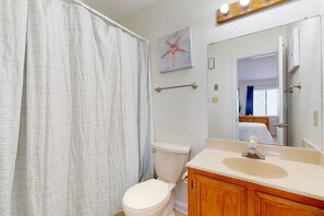 Shower, towels