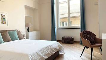 4 soverom, strykejern/-brett, wi-fi og sengetøy