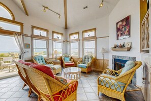 TV, DVD player - Dog-friendly house with ocean view, pool access, washer/dryer, & tennis court (Avon)